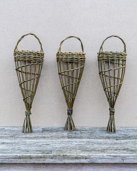 JUNE: Willow Bird Feeder Weaving Workshop 05/06