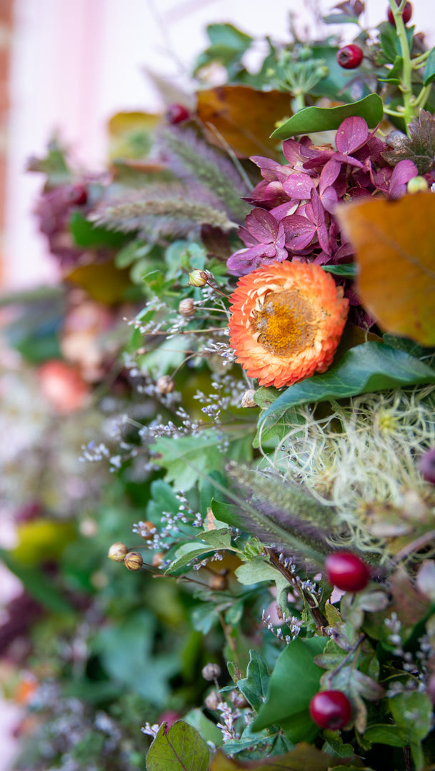 OCTOBER: Autumn Wreath making 17/10