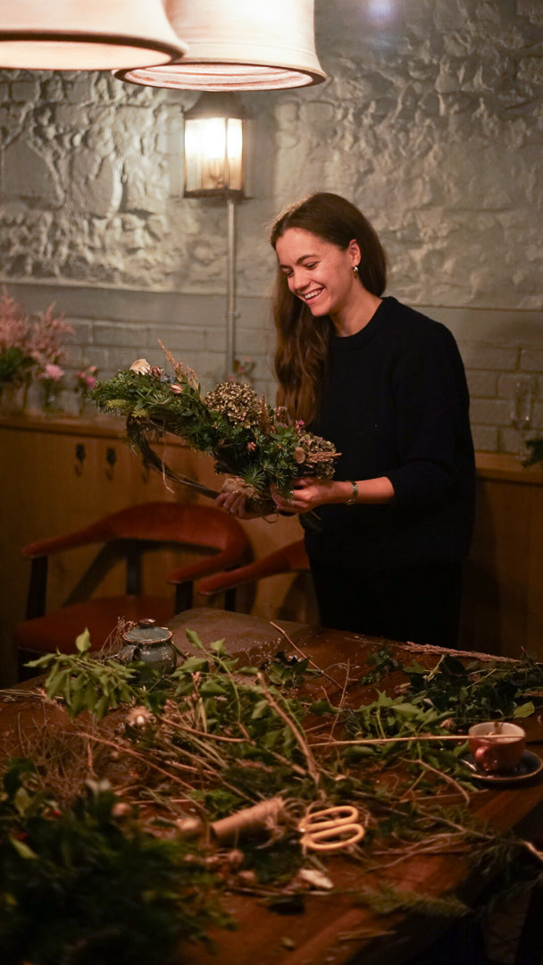 DECEMBER: Evening Wreath Making at Cart & Horses 03/12