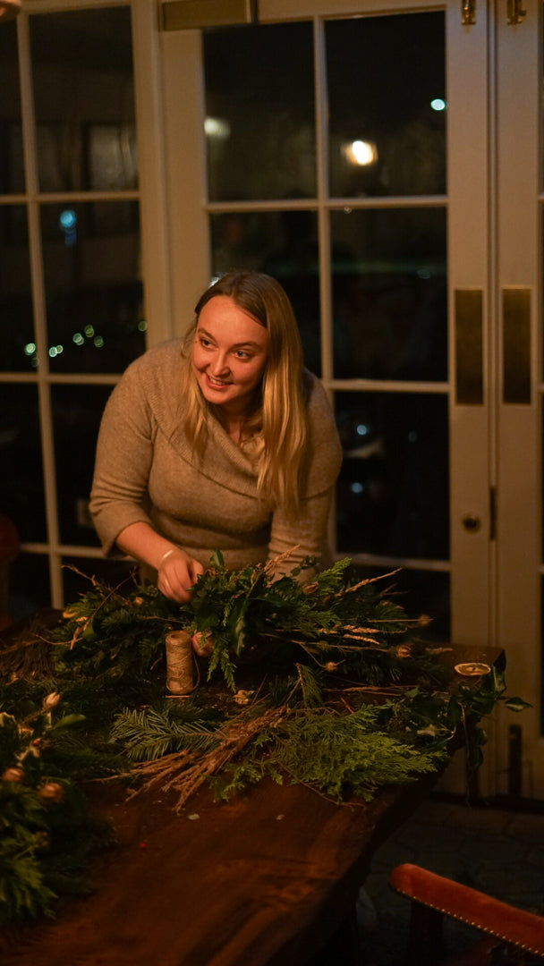 DECEMBER: Evening Wreath Making at Cart & Horses 03/12